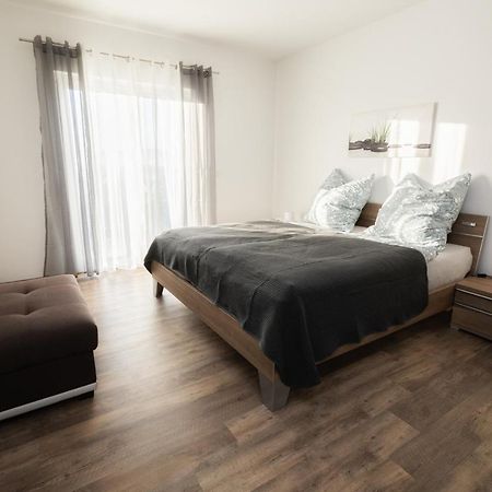 Ferienwohnung Bergaecker นอยอัลเบนรอยธ์ ภายนอก รูปภาพ