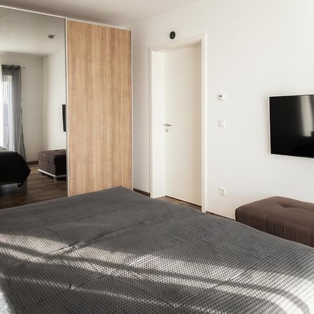 Ferienwohnung Bergaecker นอยอัลเบนรอยธ์ ภายนอก รูปภาพ
